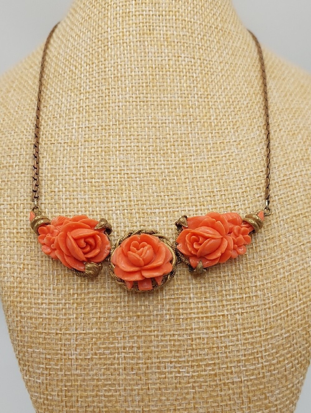 Orange/celluloid LOT vintage faux coral rose necklace, 2 Pr. Vtg Earrings Brooch - Picture 5 of 16
